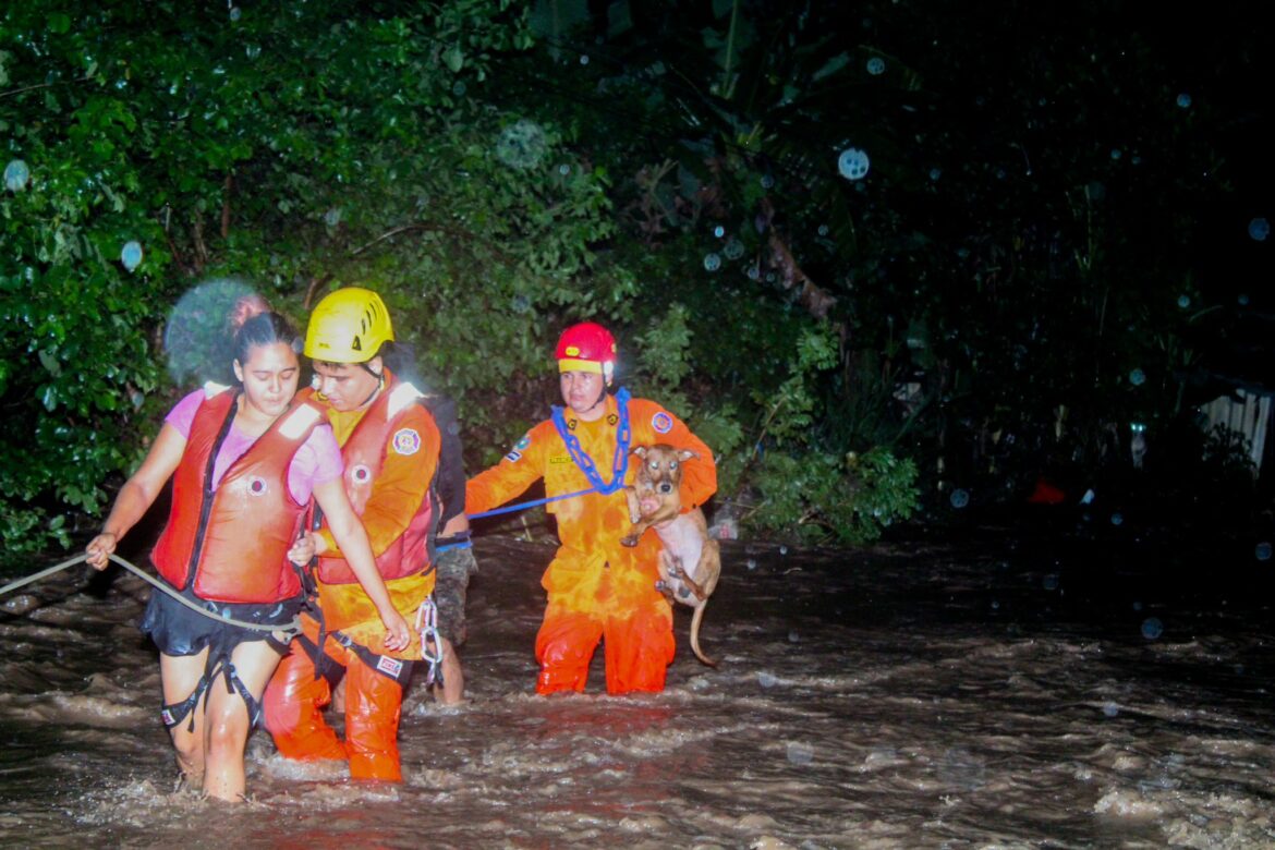 El Salvador en ALERTA NARANJA debido a lluvias intensas y temporal que se esperan a partir de este fin de semana