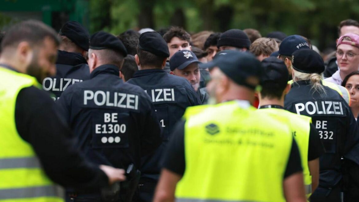 La policía de Hamburgo dispara a un hombre que amenazaba con un hacha, al margen de un partido de Eurocopa
