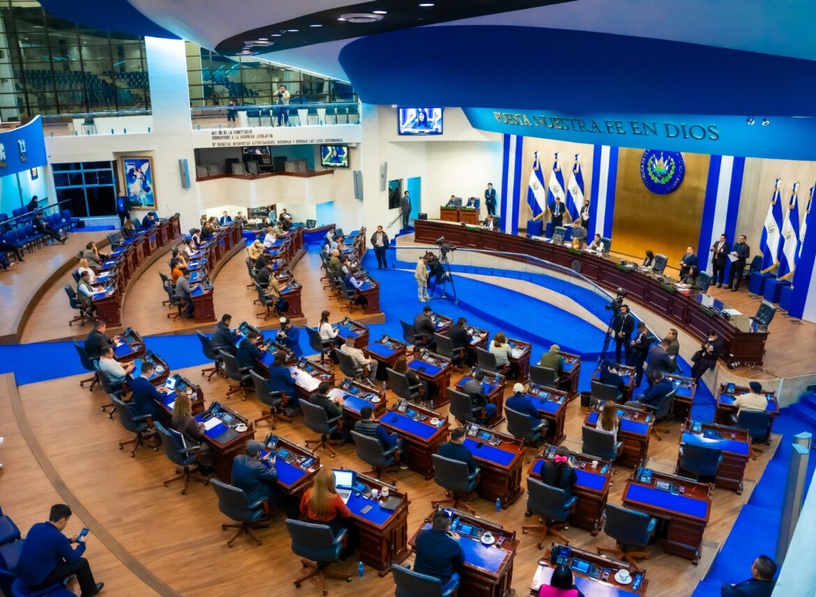 ASUETO NACIONAL remunerado este 18 de junio, tras aval de la Asamblea Legislativa