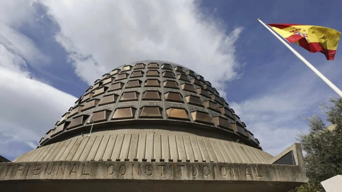 Tribunal Constitucional avala que jóvenes de 16 y 17 años puedan abortar sin consentimiento paterno