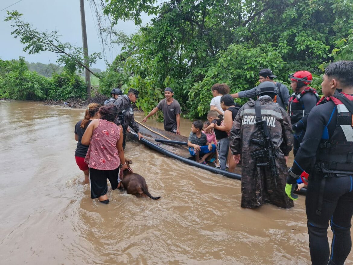 MARN prevé que podría haber más lluvias «no tan fuertes» por sistema que se está formando en el Golfo de México