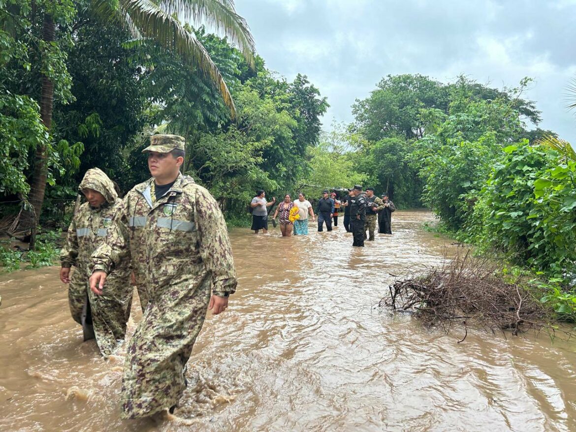 Ministro de Gobernación: «Seguimos en emergencia, no nos confundamos, si tenemos una pausa de lluvia no pensemos que ya pasó el peligro, no nos expongamos”