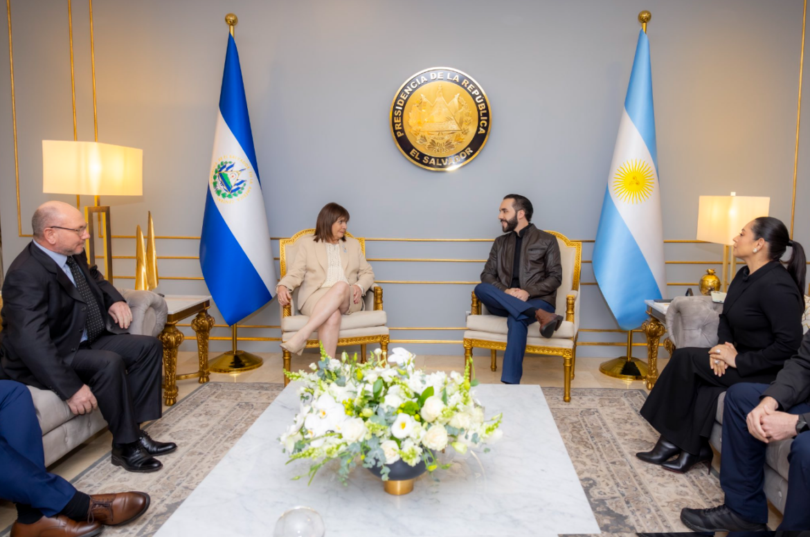 Presidente Nayib Bukele recibe a la ministra de Seguridad de Argentina, Patricia Bullrich: “felicitaciones por devolverle la paz y la tranquilidad a las familias salvadoreñas”