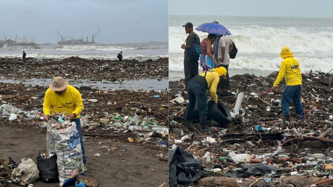 MOP remueve 300 toneladas de basura acumulada en la playa Acajutla, Sonsonate