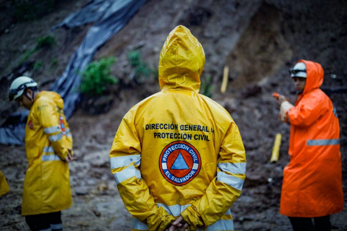 Protección Civil emite alerta estratificada por las lluvias: ROJA en 26 municipios y NARANJA en 18 municipios