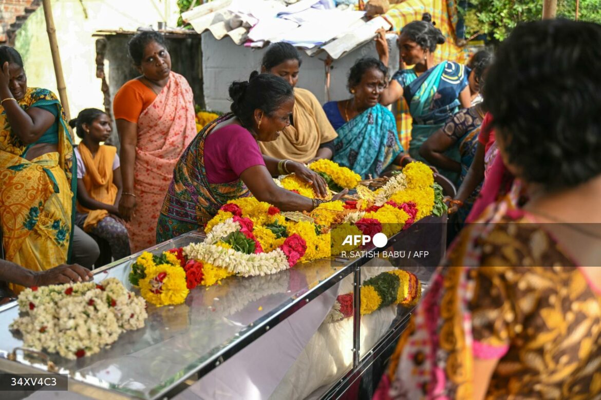 Al menos 34 muertos en India por consumir alcohol adulterado