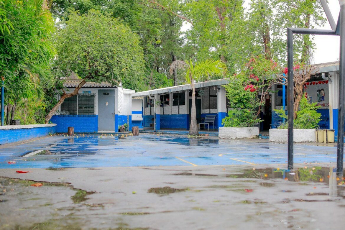MINED informa que el viernes siguen las clases en los 18 municipios: «si usted, padre de familia, no se siente seguro enviando al niño a la escuela, está en todo su derecho de no enviarlo»