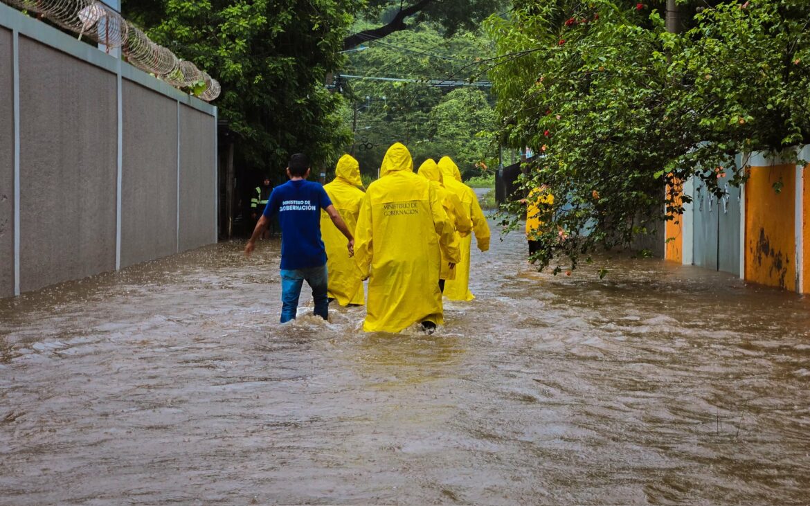 El Gobierno ha atendido 1,975 incidentes durante la emergencia nacional por lluvias