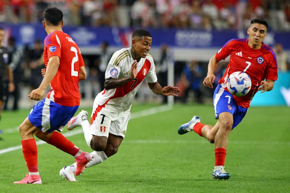 Perú y Chile empatan 0-0 en la Copa América 2024