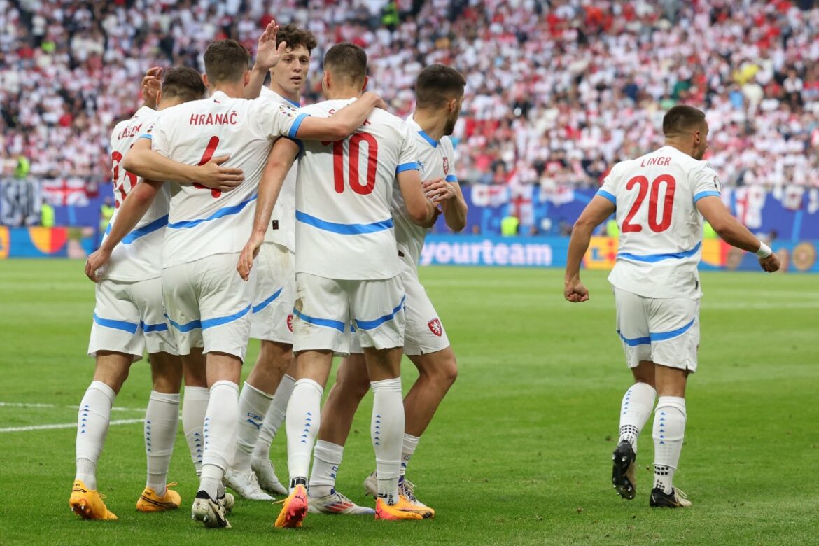 Georgia y República Checa empatan 1-1 en la Eurocopa