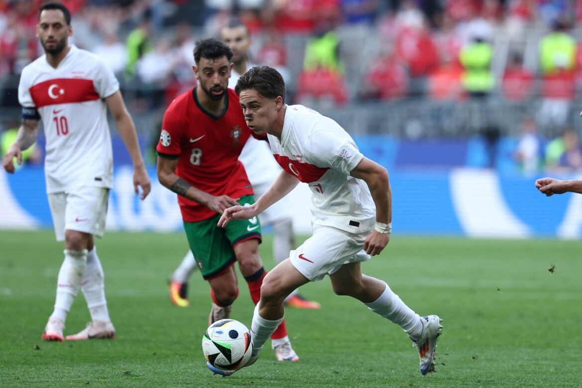 Portugal gana 3-0 a Turquía y avanza a octavos de la Eurocopa