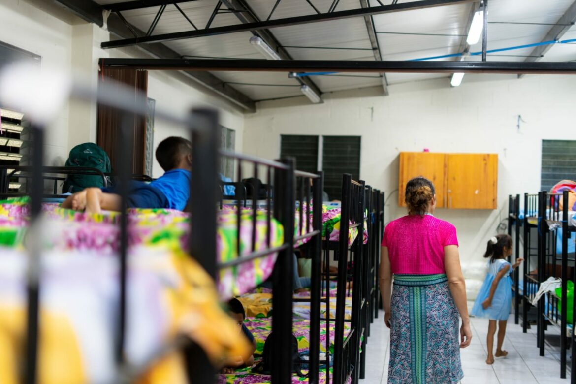 Gobierno registra 10 albergues activos con más de 200 personas resguardadas, tras las lluvias tipo temporal