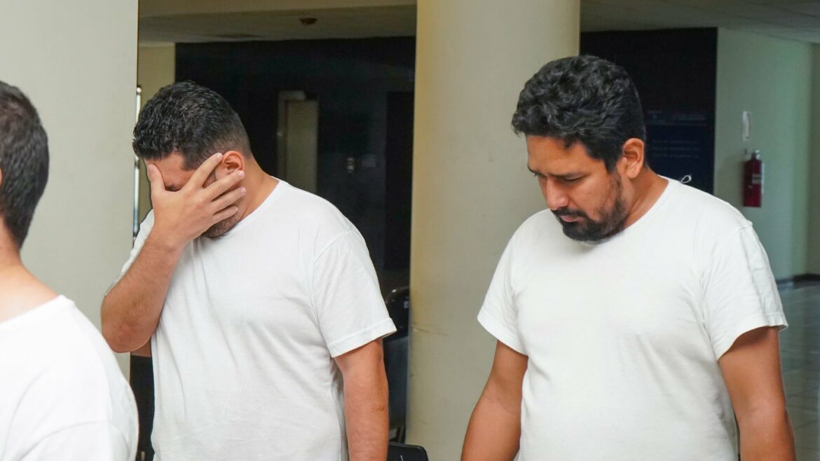 Sigue audiencia contra el exjugador de la Selecta e implicados, acusados de vender pasajes aéreos falsos