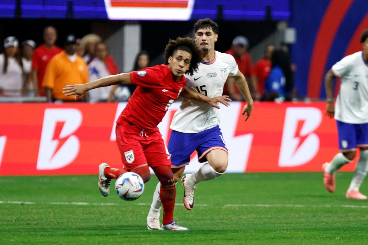 Panamá vence a Estados Unidos 2-1 y les complica la clasificación en la Copa América