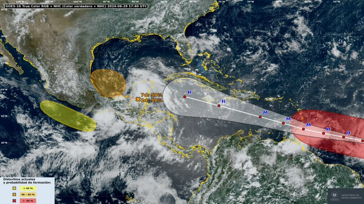 Ministerio de Medio Ambiente mantiene en vigilancia tres sistemas meteorológicos en el Atlántico que pueden afectar a EL Salvador