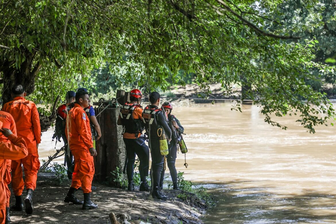 Realizan monitoreo preventivo en el cantón Puerto Parada, Usulután Este