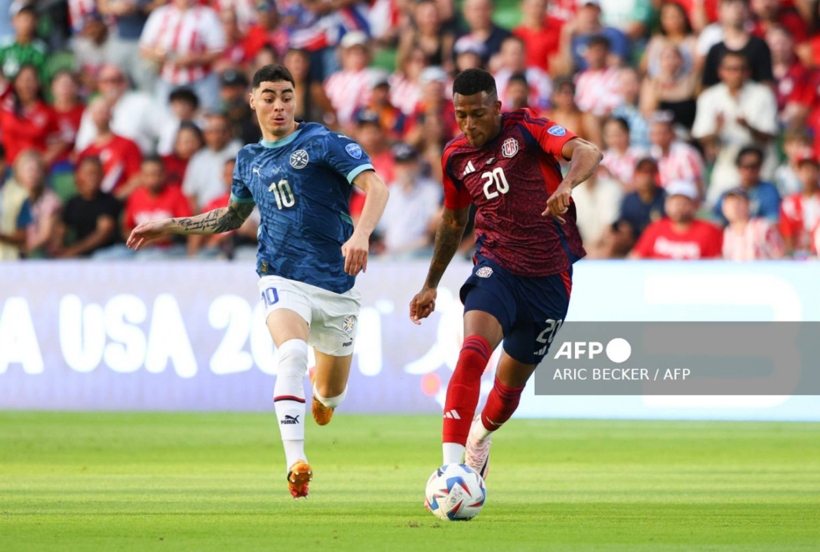 Costa Rica vence 2-1 a Paraguay, pero no le alcanza, quedando las dos selecciones fuera de la Copa América