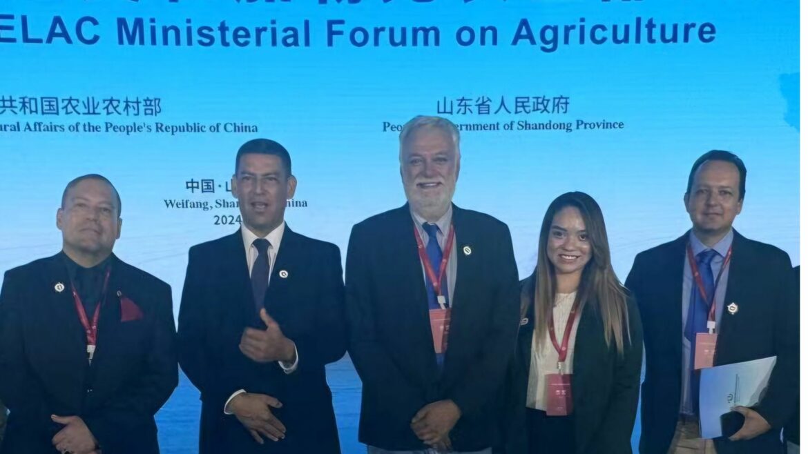Embajador de El Salvador en China participa en 3° Foro de Agricultura en país asiático