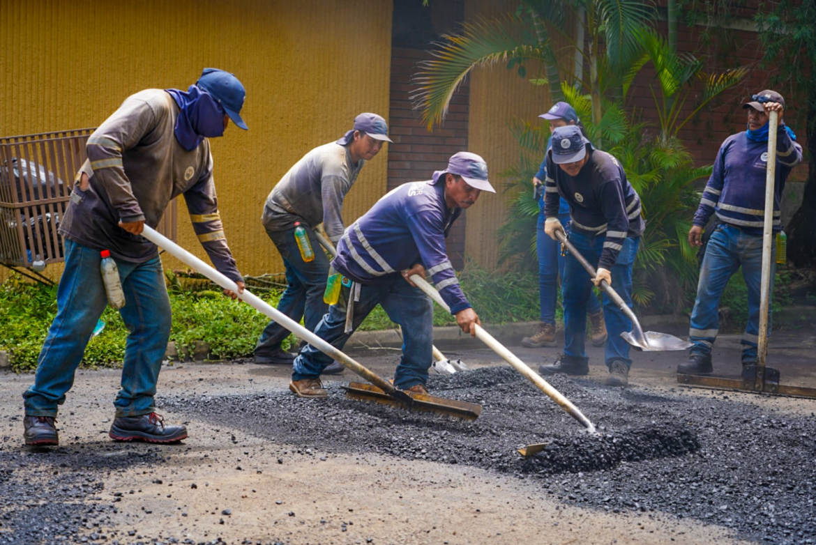Alcaldía de San Salvador Centro pretende recarpetear 50 km de vía