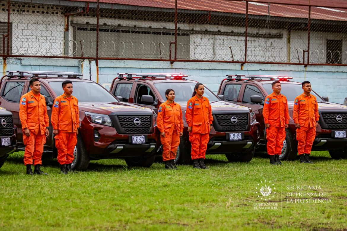 Nueva flota de vehículos todoterreno para Bomberos