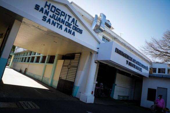 Hombre muere en Hospital de Santa Ana, su compañera de vida lo atacó con objeto contundente