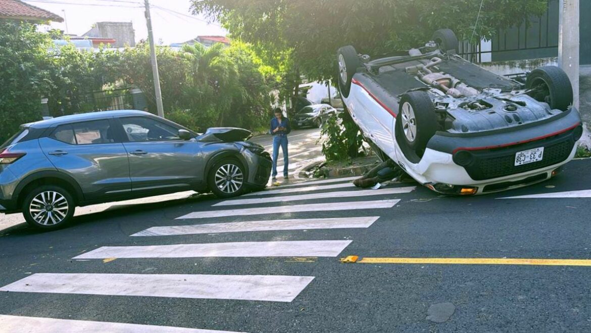 Dos lesionados en accidentes de tránsito, San Salvador