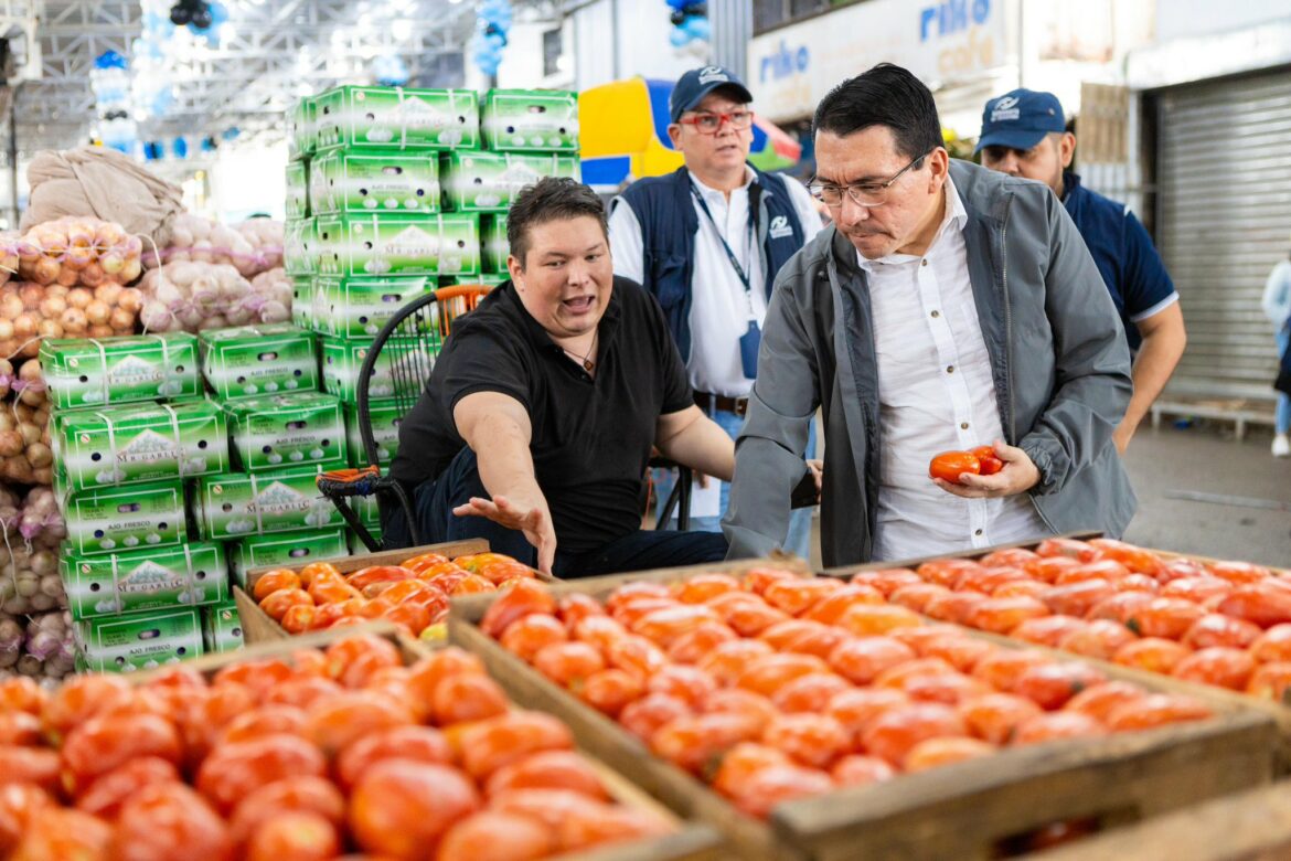 Ejecutan operativo anti especulación en costos de alimentos tras advertencia de Bukele: «los precios han comenzado a bajar»