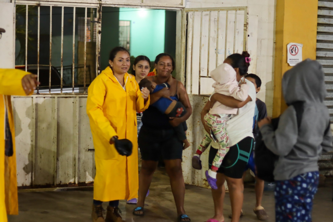 Realizan evacuaciones preventivas en distrito El Congo, Santa Ana Este debido a las últimas lluvias