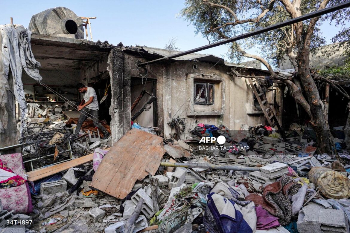 Cerca de 40 cuerpos hallados en dos barrios de Ciudad de Gaza