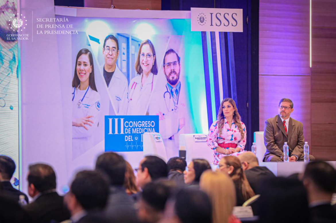 ISSS inaugura Tercer Congreso de Medicina denominado: “Procesos de atención en salud humanizados e innovadores”