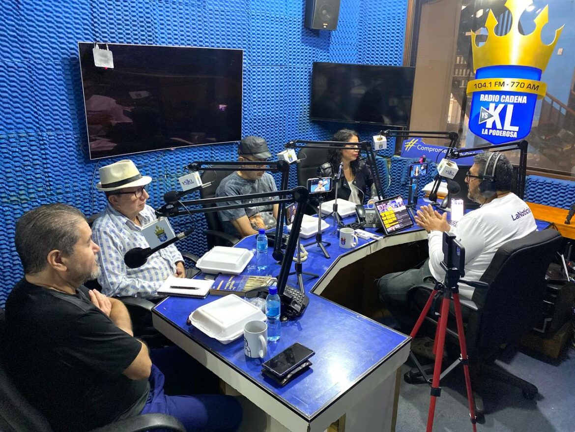 Panelistas en Las Cosas Como Son: «Oligopolios, monopolios y mafias, eso en teoría económica y en cualquier lugar es anti libre mercado, por lo tanto, si existe esto el Estado tiene la obligación de intervenir”