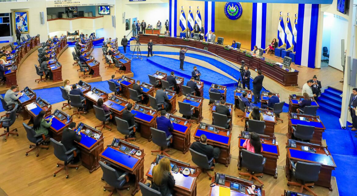 González insta a los diputados a aclarar el presupuesto que tienen asignado: «El silencio es malísimo y máximo en circunstancias políticas»