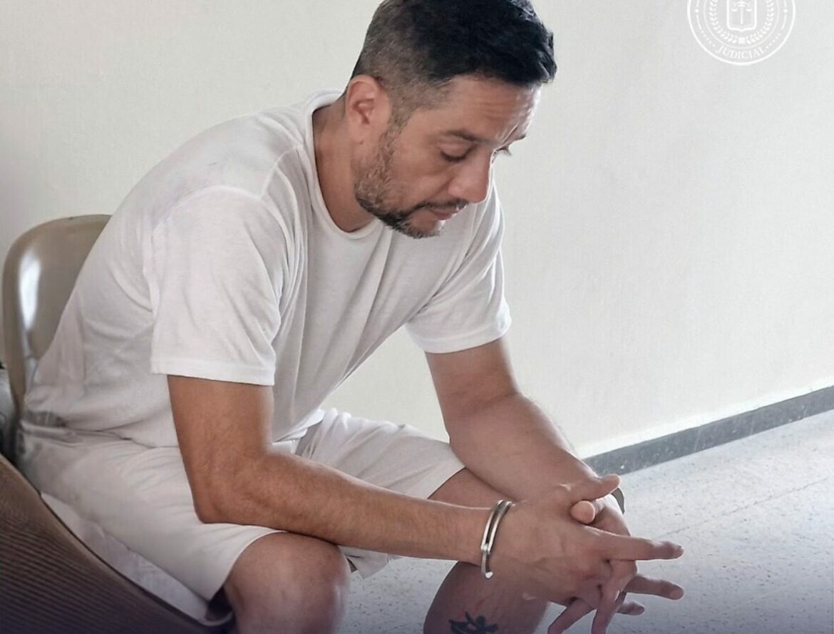 Sujeto acusado de tráfico ilegal de personas continuará en detención