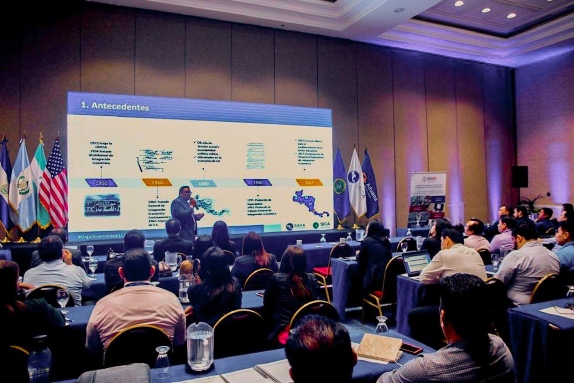Gobierno realiza taller de implementación de Factura y Declaración Única Centroamericana