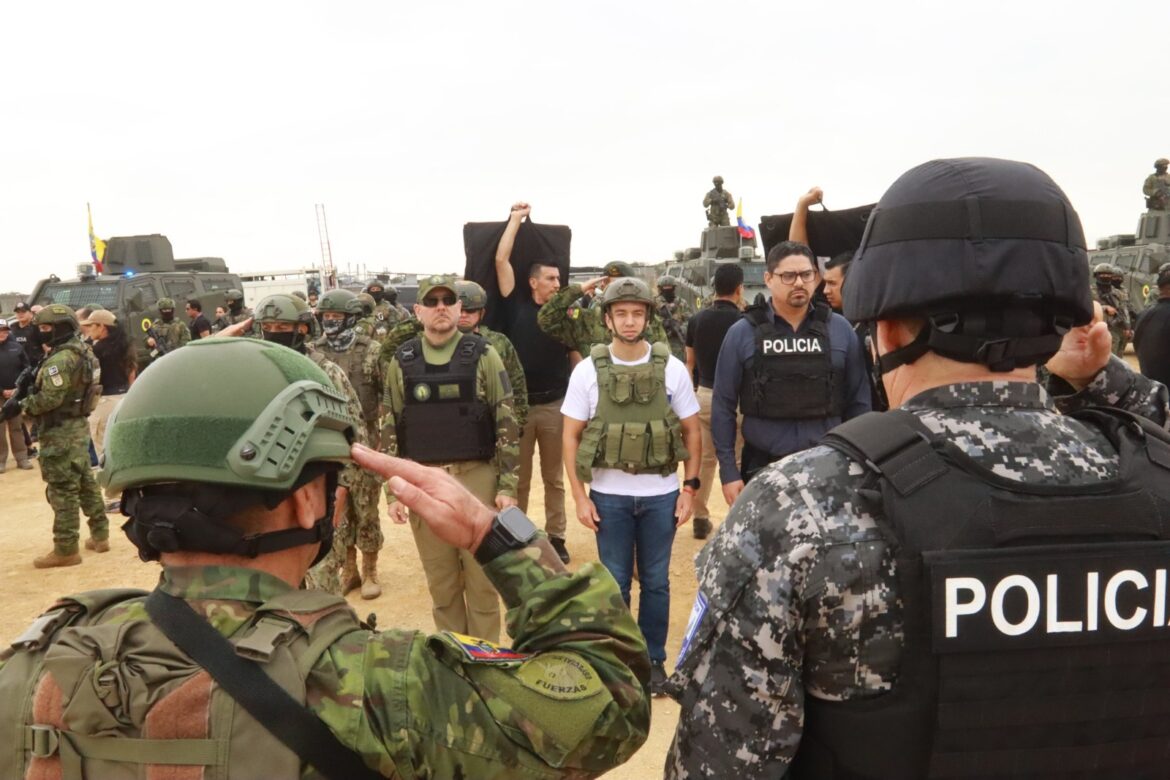 Daniel Noboa: «Las mafias tienen las horas contadas» en zona afectada por narcotráfico en Ecuador