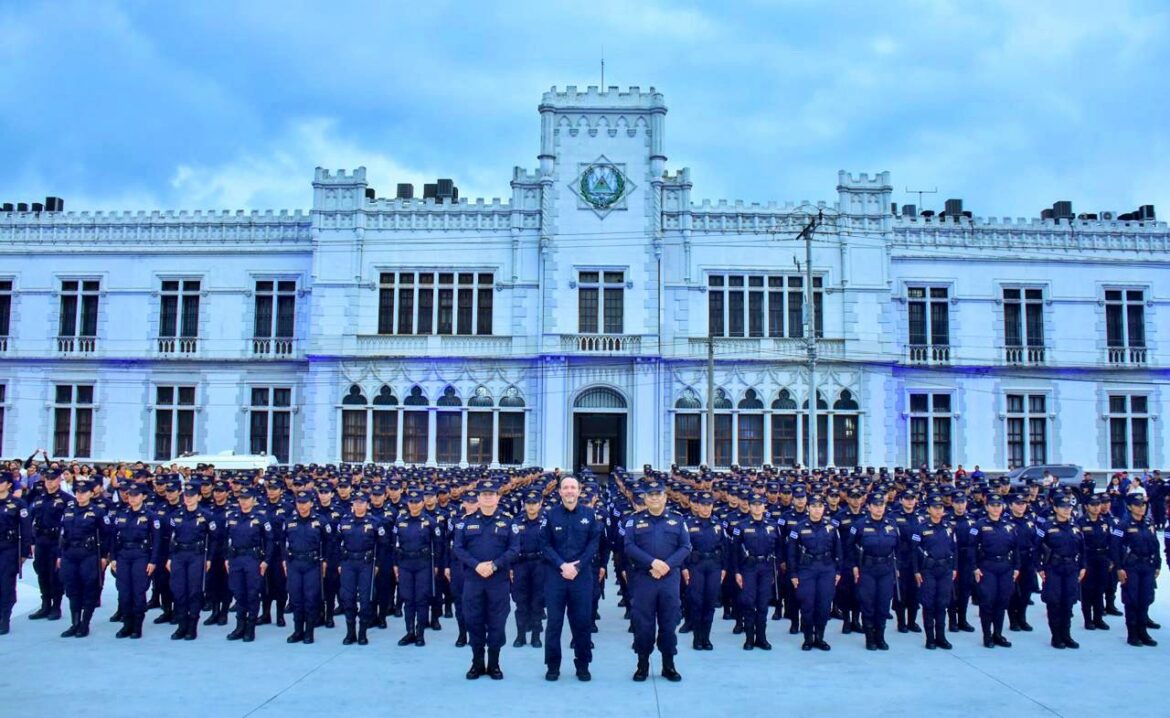 Más de 200 policías se integrarán al Plan Control Territorial y a la «Guerra contra las pandillas»