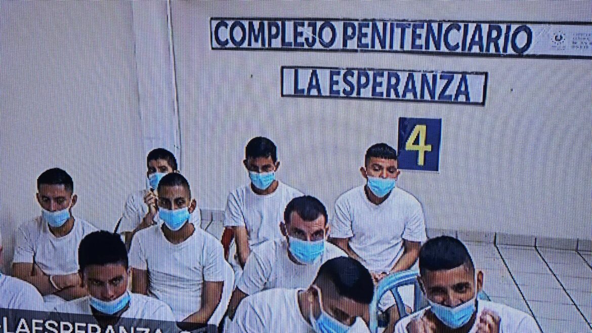 FGR presenta testigos en juicio contra 45 pandilleros que operaban en Chalatenango