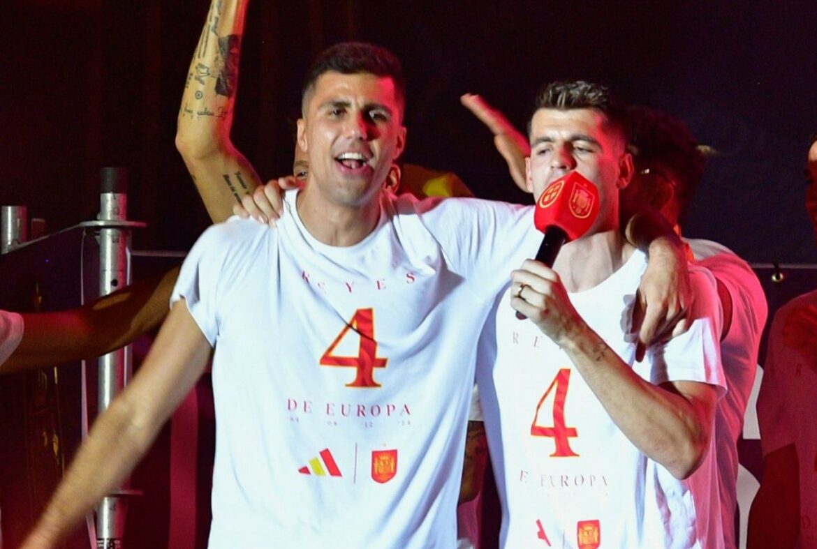 La UEFA inicia un procedimiento disciplinario contra Morata y Rodri por la celebración de la Eurocopa