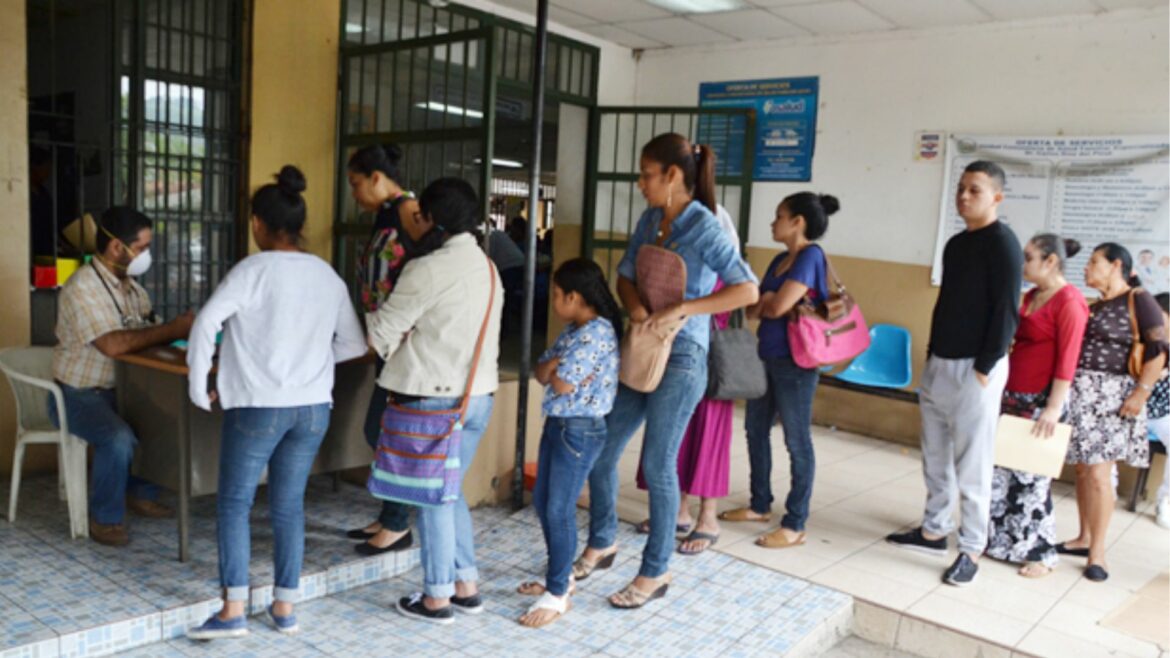 FOSALUD recibe más de 40 pacientes con sospecha de dengue por día, afirmó el director Núñez
