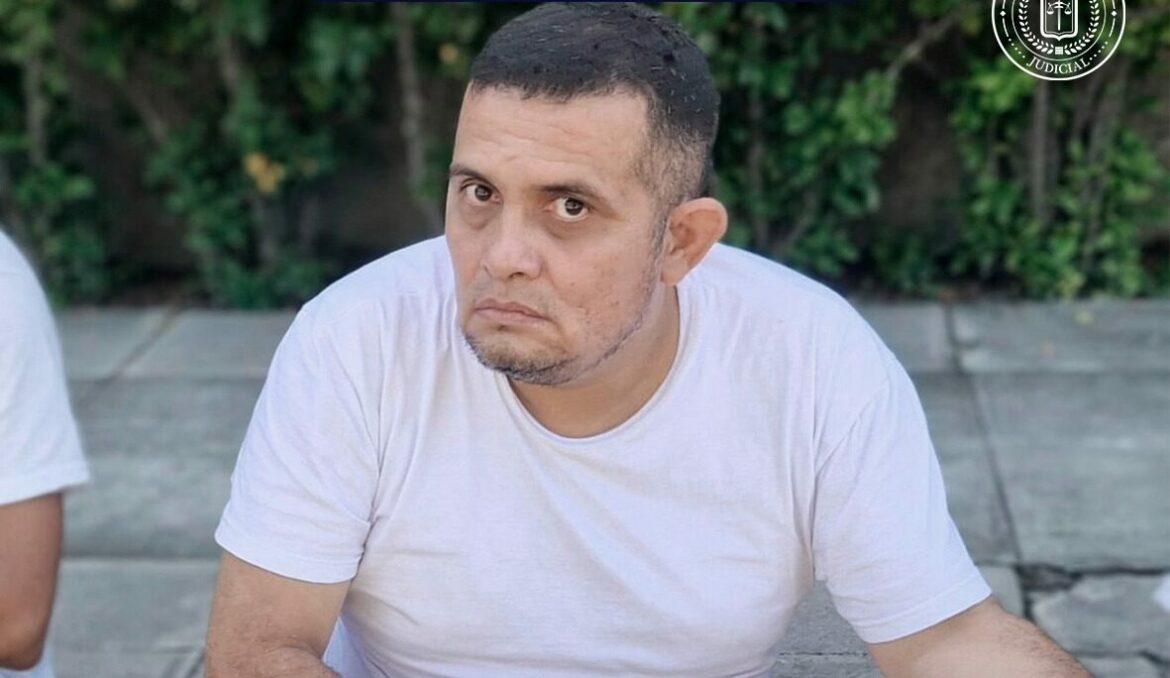 Mecánico procesado por estafa y desarme de un carro en San Salvador
