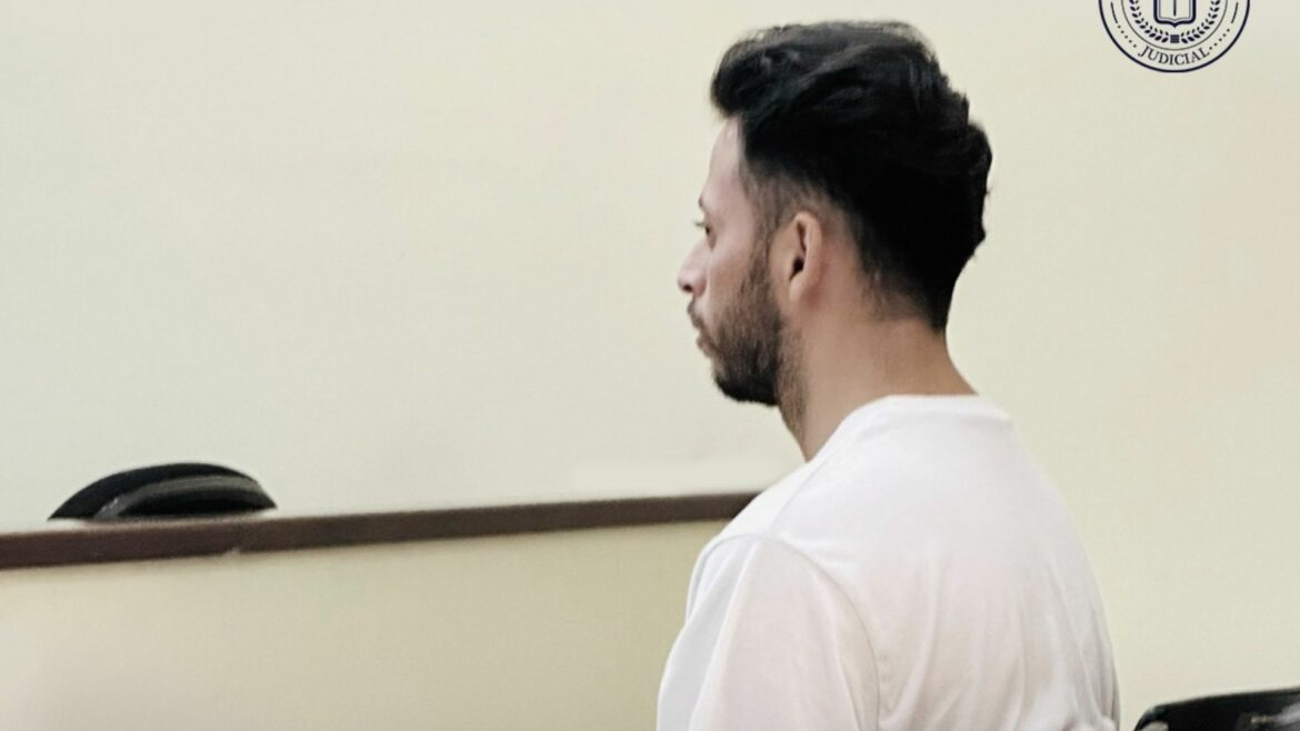 Ordenan detención provisional para sujeto que portaba más de 900 gramos de marihuana