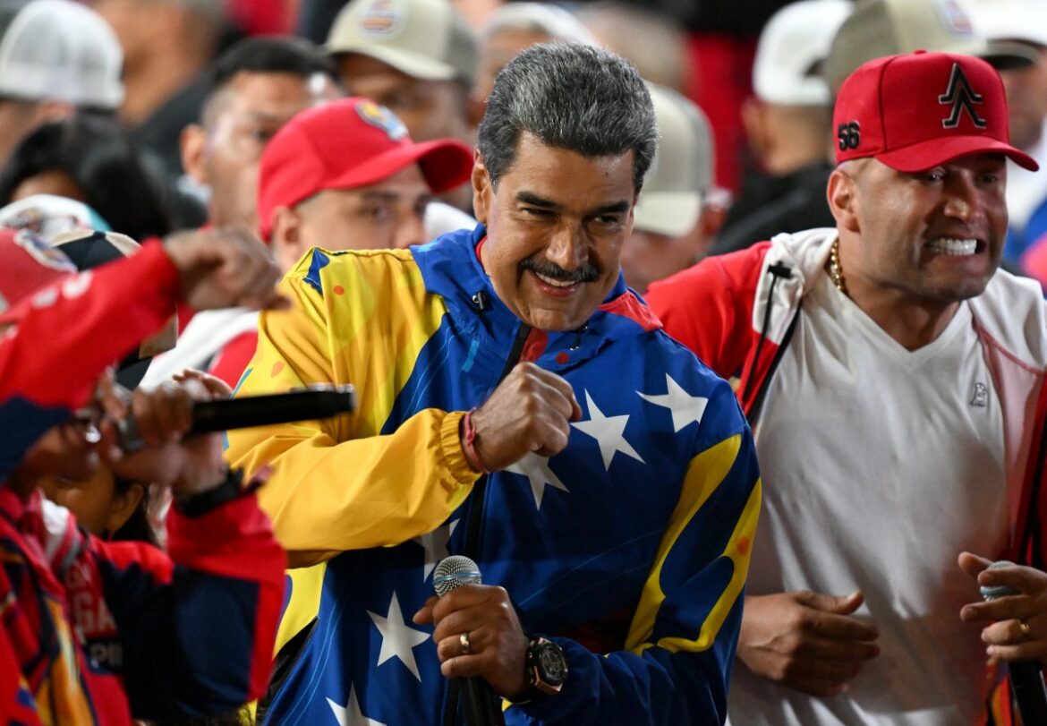 El FMLN felicita a Nicolás Maduro por su reelección
