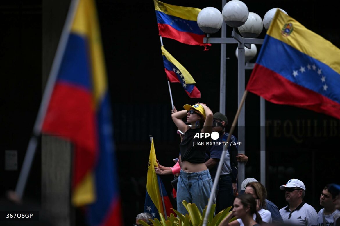 Casa Blanca considera «inaceptable» represión de manifestantes y de la oposición en Venezuela