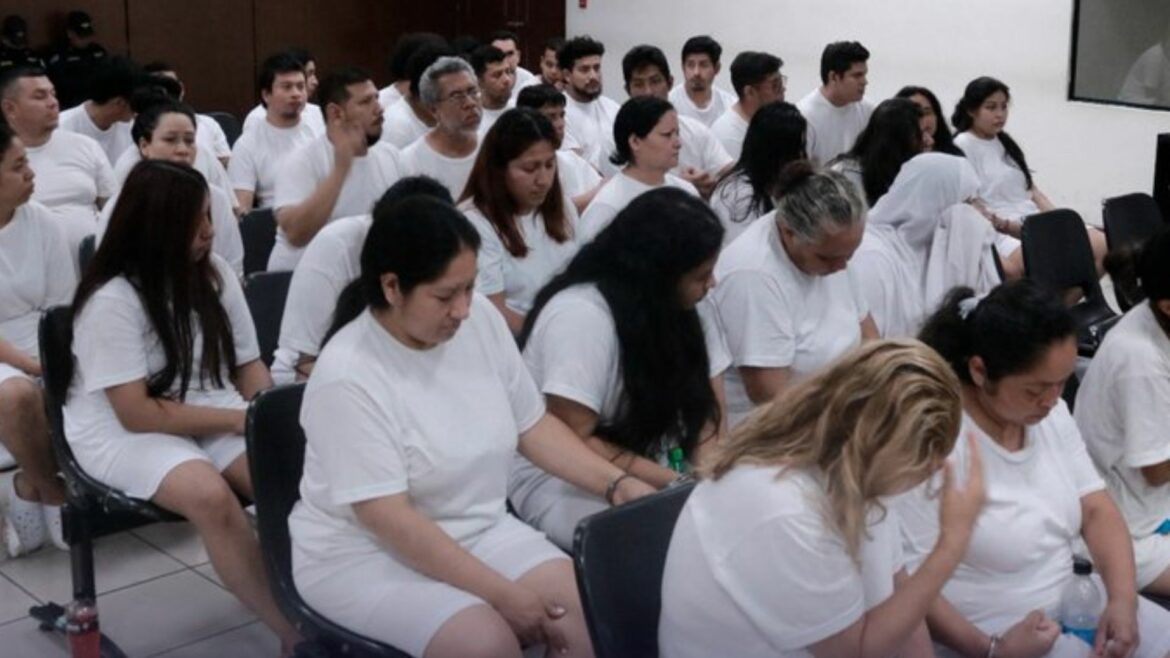 92 personas acusadas de estafas informáticas y lavado de dinero continuarán en prisión