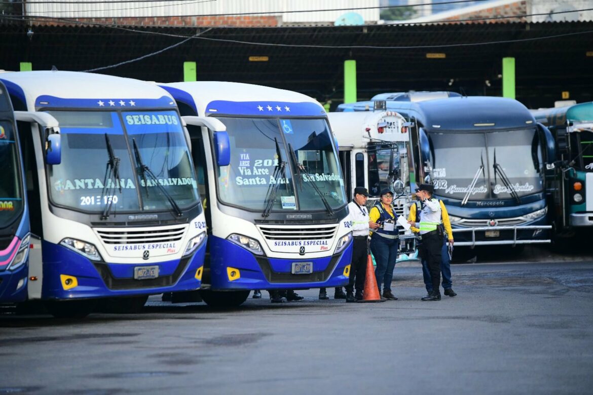 15 mil elementos de seguridad supervisarán el transporte colectivo en vacaciones
