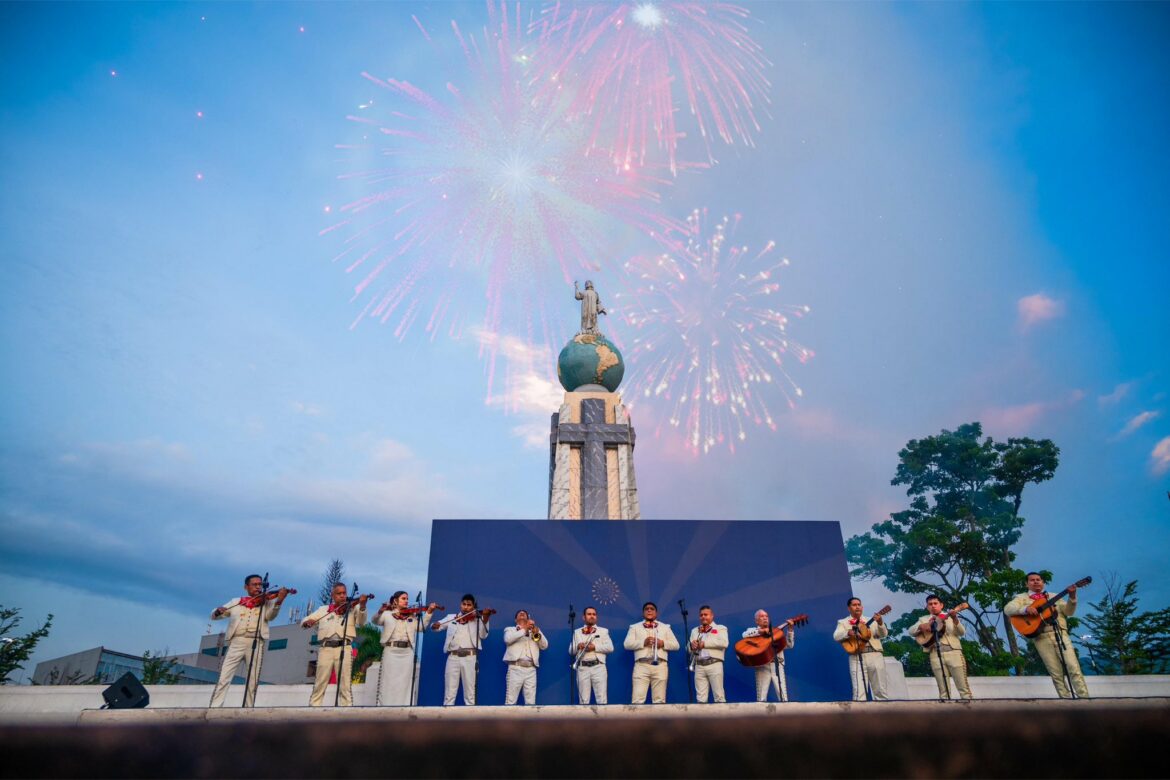 Mario Durán dio inicio a las fiestas patronales de la capital en honor al Divino Salvador del Mundo