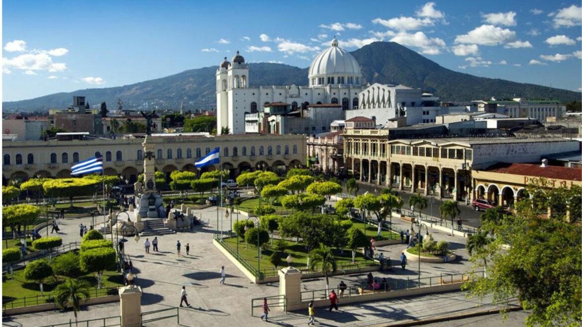 ¿Cuáles son los principales lugares turísticos de interés para estas vacaciones de agosto?