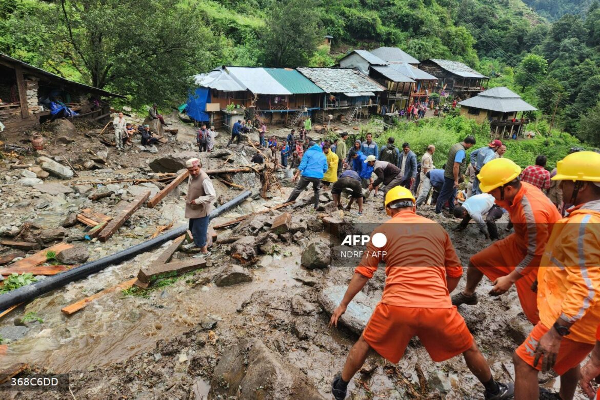 Al menos 13 muertos en inundaciones en India