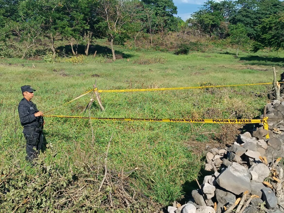 Halla dos granadas de uso militar en Metapán