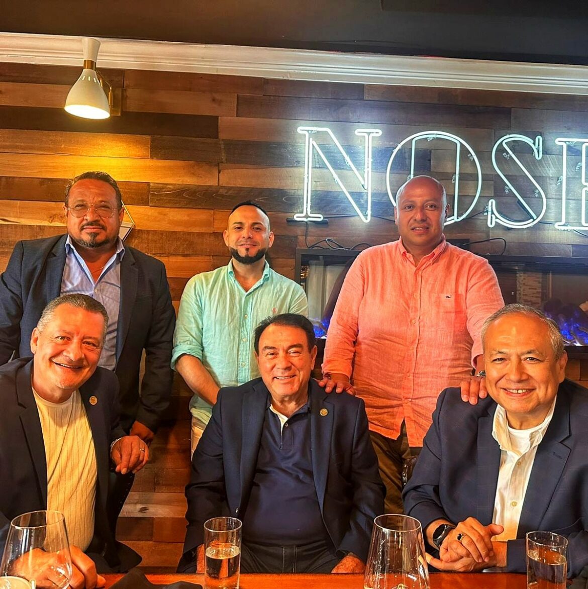 Dip. Carballo gestionará para que salvadoreños estudien en Farmingdale State College